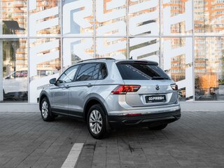 2021 Volkswagen Tiguan II Рестайлинг, серый, 2375000 рублей, вид 2