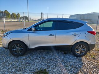 2013 Hyundai ix35 I Рестайлинг, серебристый, 1200000 рублей, вид 4