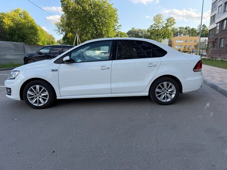 2016 Volkswagen Polo V Рестайлинг, белый, 1040000 рублей, вид 5