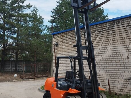 2007 Toyota 7F, оранжевый, 751412 рублей, вид 5