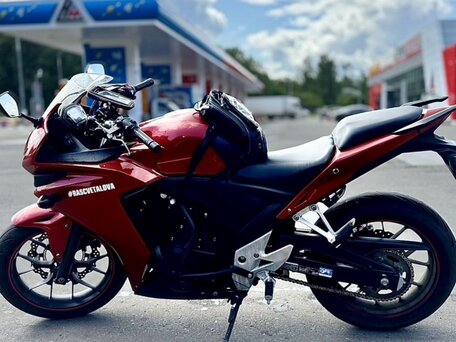 2013 Honda CBR 400R, красный, 400000 рублей, вид 4