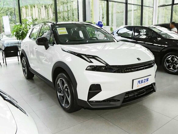 2026 Lynk & Co 06 Long Battery I Рестайлинг, белый, 2550000 рублей - вид 3