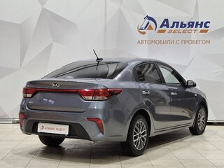 2020 Kia Rio IV, серый, 1325000 рублей, вид 3