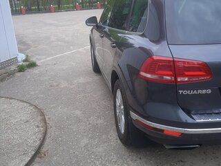 2015 Volkswagen Touareg II Рестайлинг, серый, 2000000 рублей, вид 4