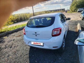 2019 Renault Sandero Stepway II Рестайлинг, белый, 880000 рублей, вид 3