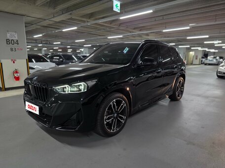 2025 BMW X1 18d sDrive III (U11/U12), чёрный, 5650000 рублей, вид 1