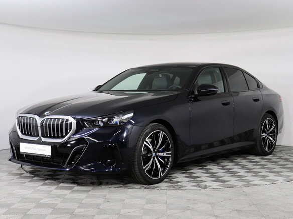 2026 BMW 5 серии 530i xDrive VIII (G60/G61/G68), синий