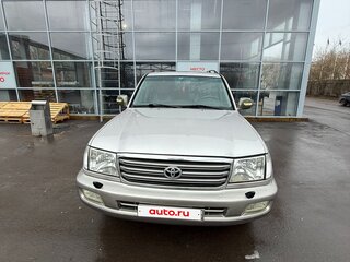 2004 Toyota Land Cruiser Cygnus 100 Series Рестайлинг 1, серебристый, 1800000 рублей, вид 2