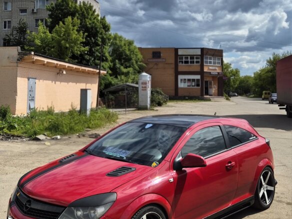 2010 Opel Astra GTC H Рестайлинг, красный