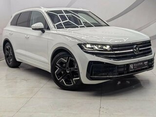 2024 Volkswagen Touareg III Рестайлинг, белый, 11100000 рублей, вид 3
