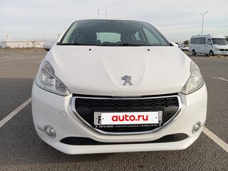 2014 Peugeot 208 I, белый, 695000 рублей, вид 2