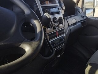 2012 Iveco Daily, красный, 1450000 рублей, вид 2
