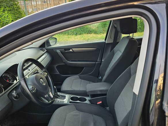 2011 Volkswagen Passat B7, чёрный, 1100000 рублей - вид 8