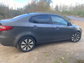 2012 Kia Rio 4-speed III, серый, 740000 рублей, вид 4