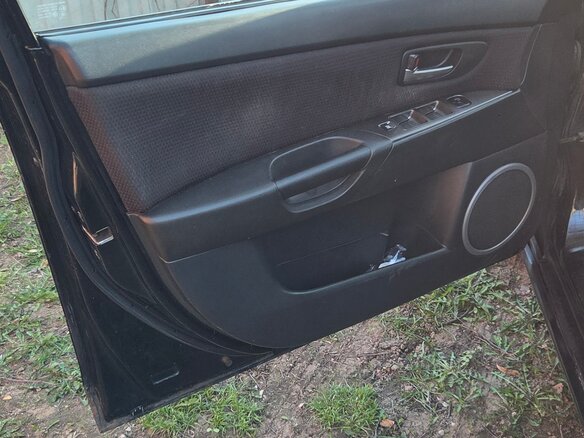 2007 Mazda 3 I (BK) Рестайлинг, чёрный, 580000 рублей - вид 7