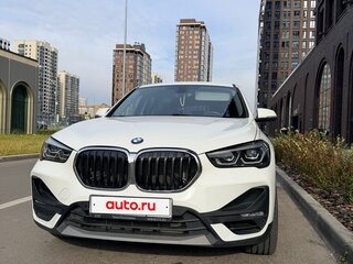 2020 BMW X1 20i xDrive II (F48) Рестайлинг, белый, 3590000 рублей, вид 1