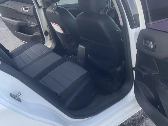 2014 Citroen C4 II, белый - вид 15