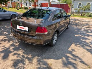 2014 Volkswagen Polo V, коричневый, 720000 рублей, вид 3