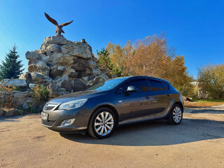 2011 Opel Astra J, серый, 615000 рублей, вид 1