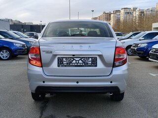 2026 Lada (ВАЗ) Granta I Рестайлинг, серебристый, 1310000 рублей, вид 5