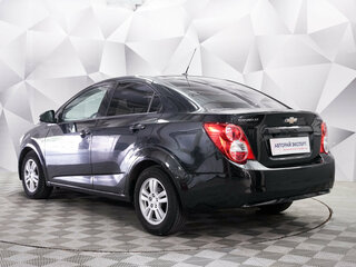2013 Chevrolet Aveo II, чёрный, 532000 рублей, вид 3