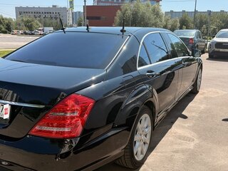2008 Mercedes-Benz S-Класс 500 Long V (W221), чёрный, 1869000 рублей, вид 3