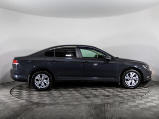2016 Volkswagen Passat B8, серый, 1799000 рублей, вид 4