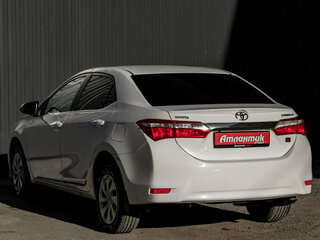 2013 Toyota Corolla XI (E160, E170, E180), белый, 1380000 рублей, вид 4