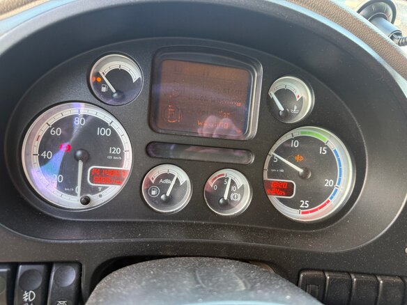 2007 DAF XF 105, белый, 4200000 рублей - вид 3