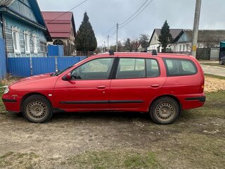 2003 Renault Megane I Рестайлинг, красный, 350000 рублей, вид 3