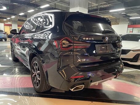 2023 BMW X3 30i xDrive III (G01) Рестайлинг, чёрный, 4099000 рублей, вид 4