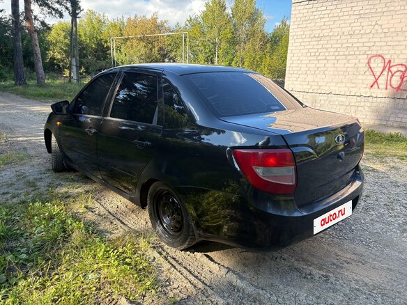 2015 Lada (ВАЗ) Granta I, чёрный, 250000 рублей - вид 3