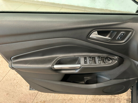 2015 Ford Kuga II, серый - вид 13