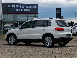 2015 Volkswagen Tiguan I Рестайлинг, белый, 1455000 рублей, вид 4