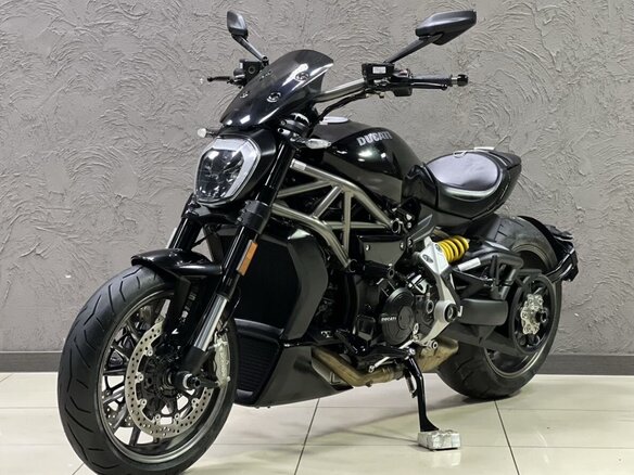 2016 Ducati XDiavel, чёрный - вид 2