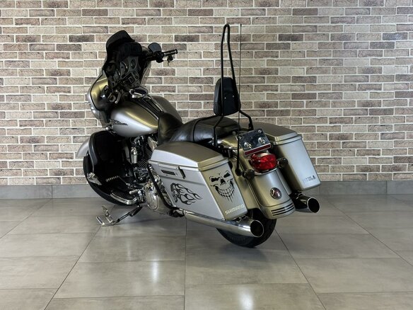 2008 Harley-Davidson Street Glide, серебристый, 855000 рублей - вид 18
