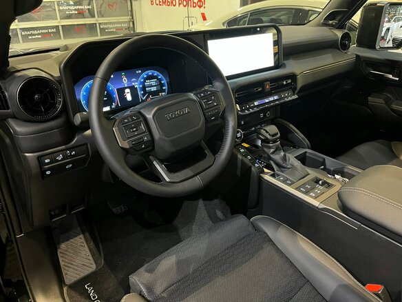 2026 Toyota Land Cruiser Prado 250 Series, чёрный - вид 6