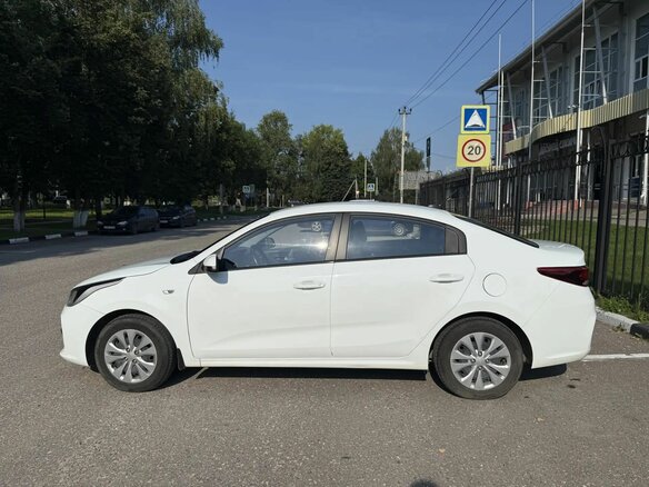 2019 Kia Rio IV, белый, 1380000 рублей - вид 6