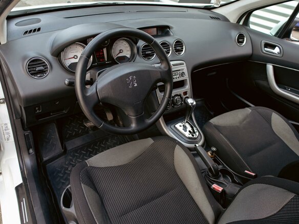 2008 Peugeot 308 I, белый, 595000 рублей - вид 12