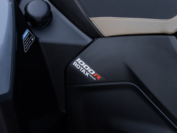 2026 BRP Can-Am Outlander X MR 1000R, серебристый, 2225000 рублей - вид 35