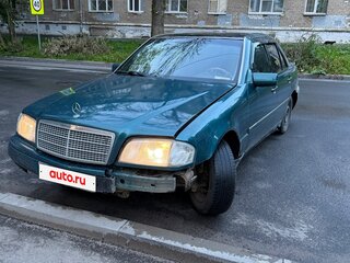 1995 Mercedes-Benz C-Класс 200 I (W202), зелёный, 150000 рублей, вид 3