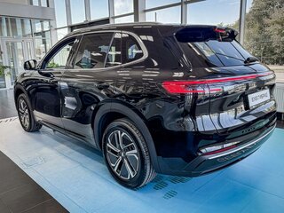2026 Geely EX5 Гибрид EM-R, чёрный, 3829990 рублей, вид 1
