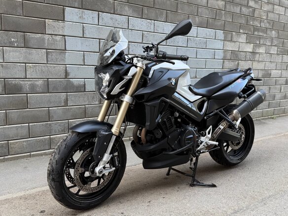 2015 BMW F 800 R, чёрный, 600000 рублей - вид 4