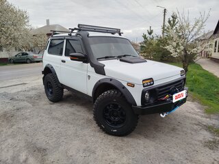 2015 Lada (ВАЗ) 2121 (4x4) I Рестайлинг, белый, 880000 рублей, вид 4