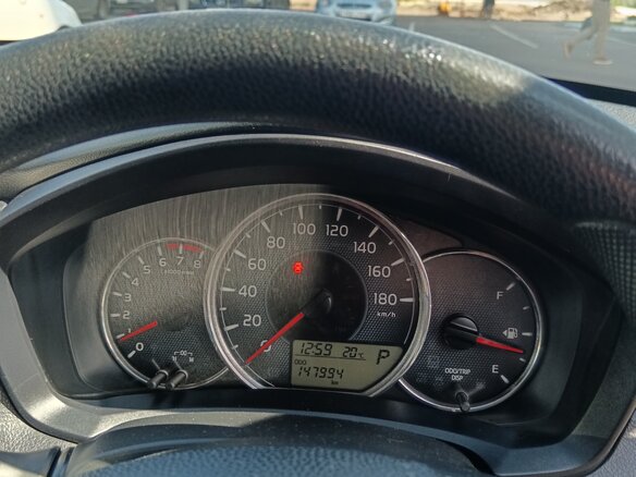 2016 Toyota Corolla Fielder XI (E160, E170, E180) Рестайлинг 1, белый, 1100000 рублей - вид 5