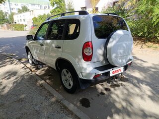 2017 Chevrolet Niva I Рестайлинг, белый, 750000 рублей, вид 4
