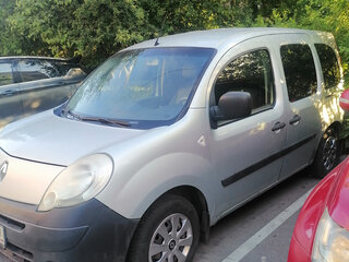 2010 Renault Kangoo II, серебристый, 690000 рублей, вид 1
