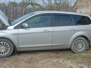 2009 Ford Focus II Рестайлинг, серебристый, 590000 рублей, вид 4