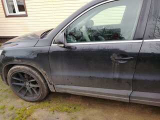 2008 Volkswagen Tiguan I, чёрный, 600000 рублей, вид 3