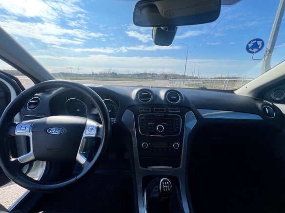 2013 Ford Mondeo IV Рестайлинг, белый, 750000 рублей - вид 25
